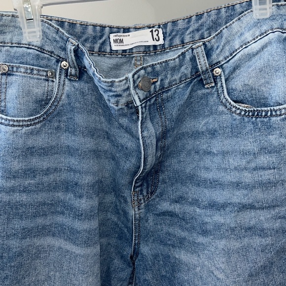 Size 13 Mom Jeans - refuge Denim - Picture 3 of 5